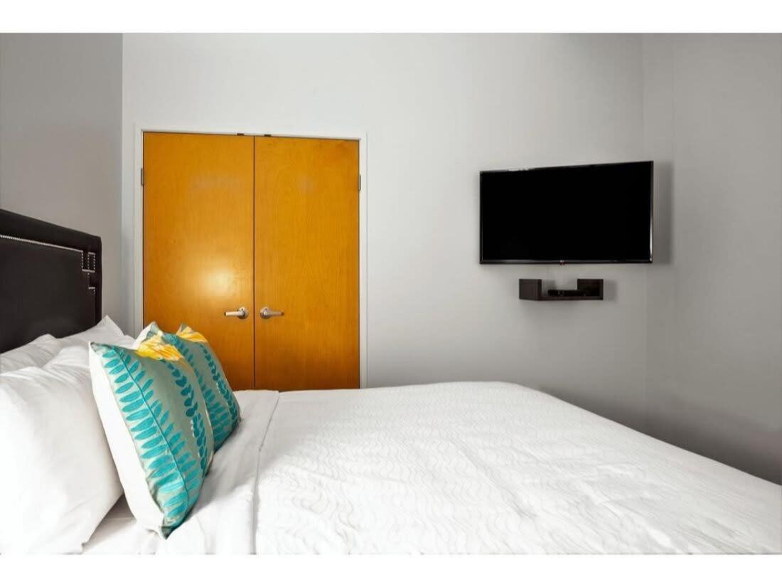 Bold 2Br 2Ba In The Block Apartment By Cozysuites! Indianapolis Dış mekan fotoğraf